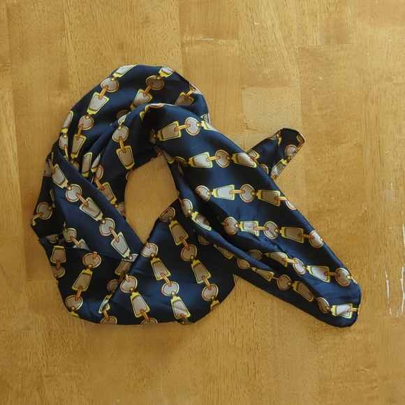Zara scarf - Picture 1 of 4
